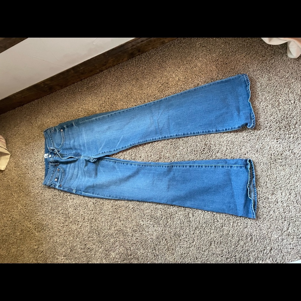 FLARE GAP JEANS